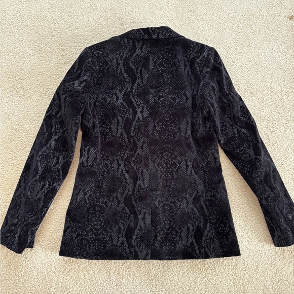 Frame Velvet Python Blazer - Picture 12 of 16